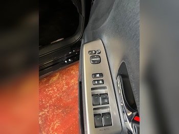 Used Toyota Prius+ 2017 for sale - 77559112: Photo