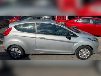 Used Ford Fiesta 2010 for sale - 79465020: Photo