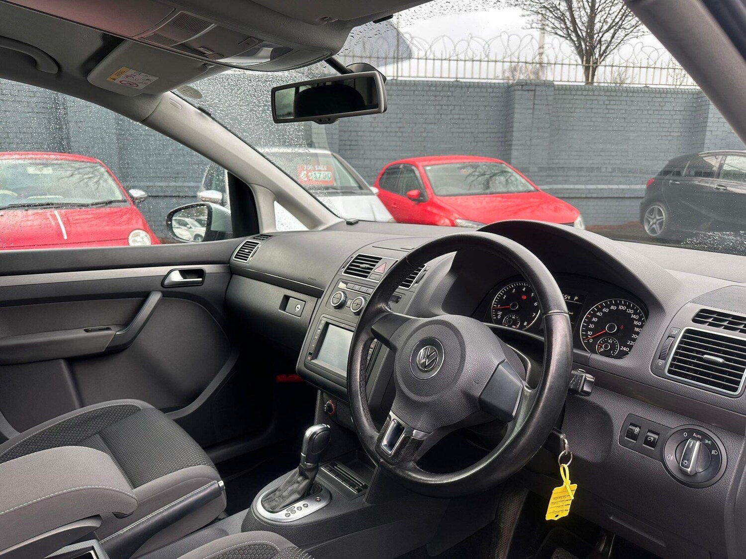 Used Volkswagen Touran for sale - 77509834: Photo 18