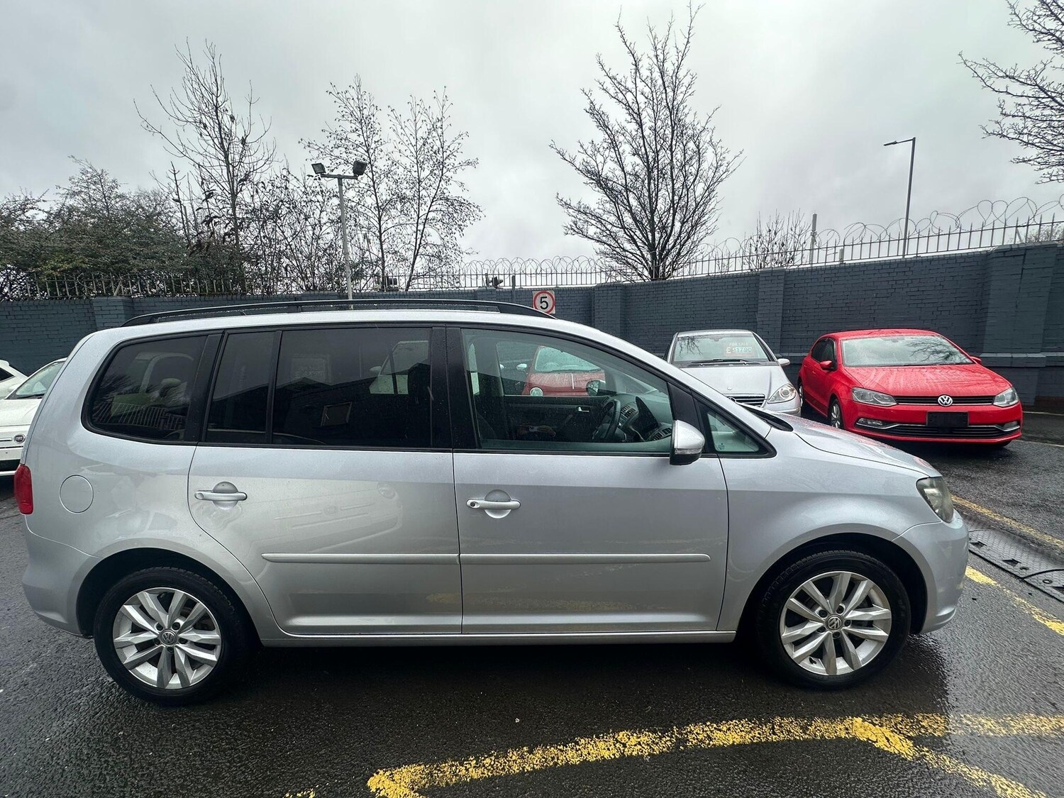 Used Volkswagen Touran for sale - 77509834: Photo 7