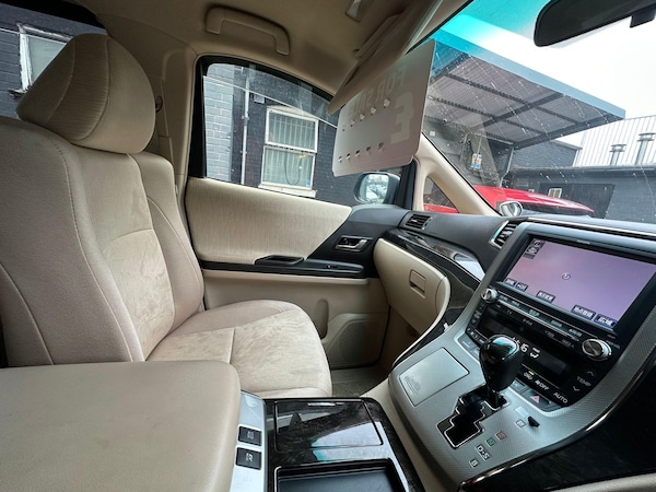 Used Toyota Alphard 2024 for sale - 76282941: Photo 14