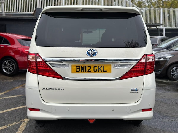 Used Toyota Alphard 2024 for sale - 76282941: Photo 4