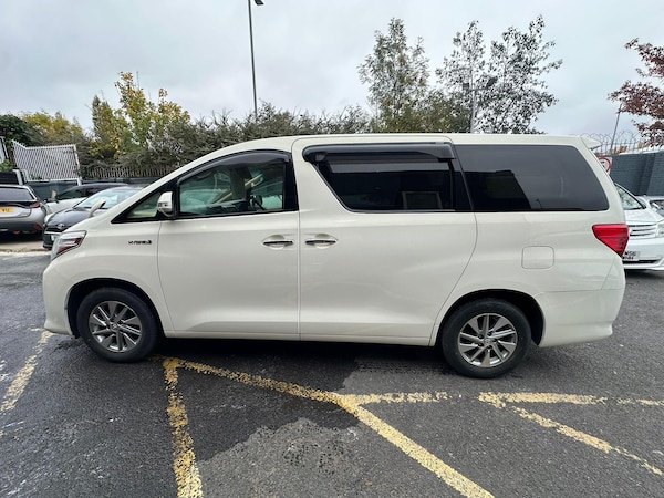 Used Toyota Alphard 2024 for sale - 76282941: Photo 5