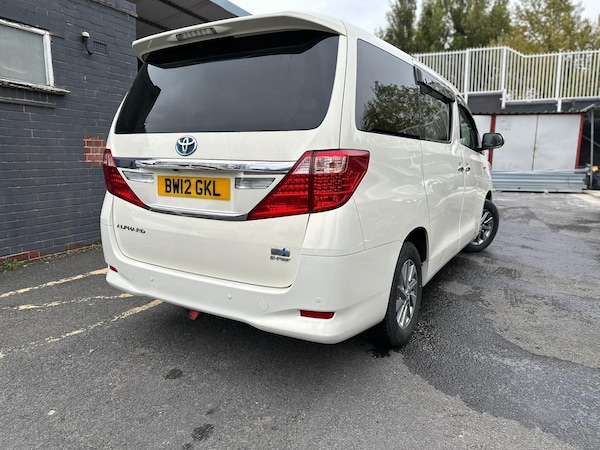 Used Toyota Alphard 2024 for sale - 76282941: Photo 9