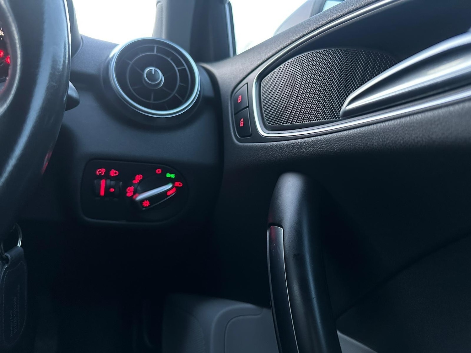 Used Audi A1 2013 for sale - 76743492: Photo 10