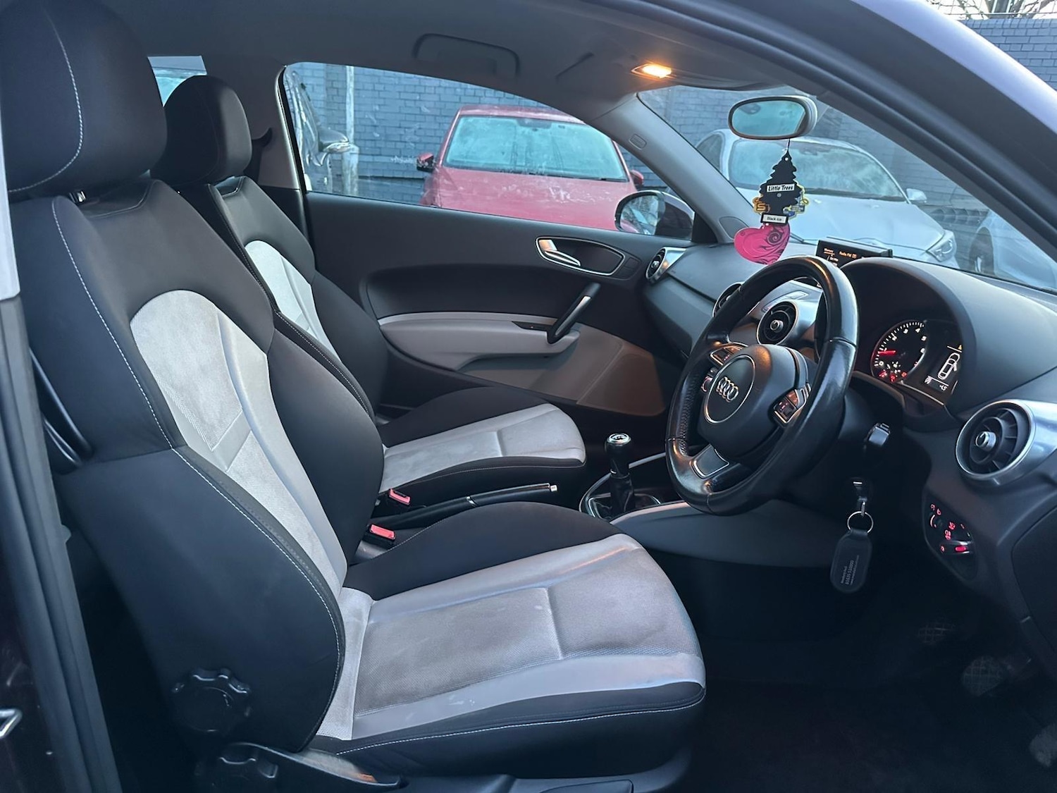 Used Audi A1 2013 for sale - 76743492: Photo 18