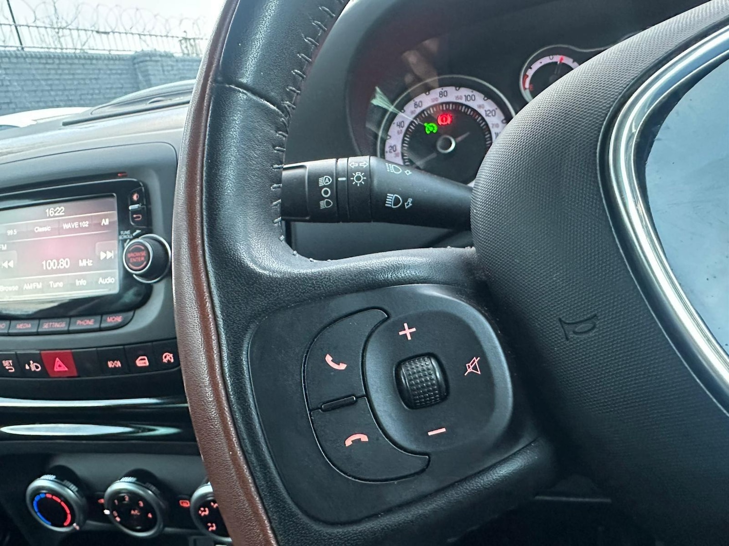 Used Fiat 500L 2015 for sale - 76742813: Photo 12