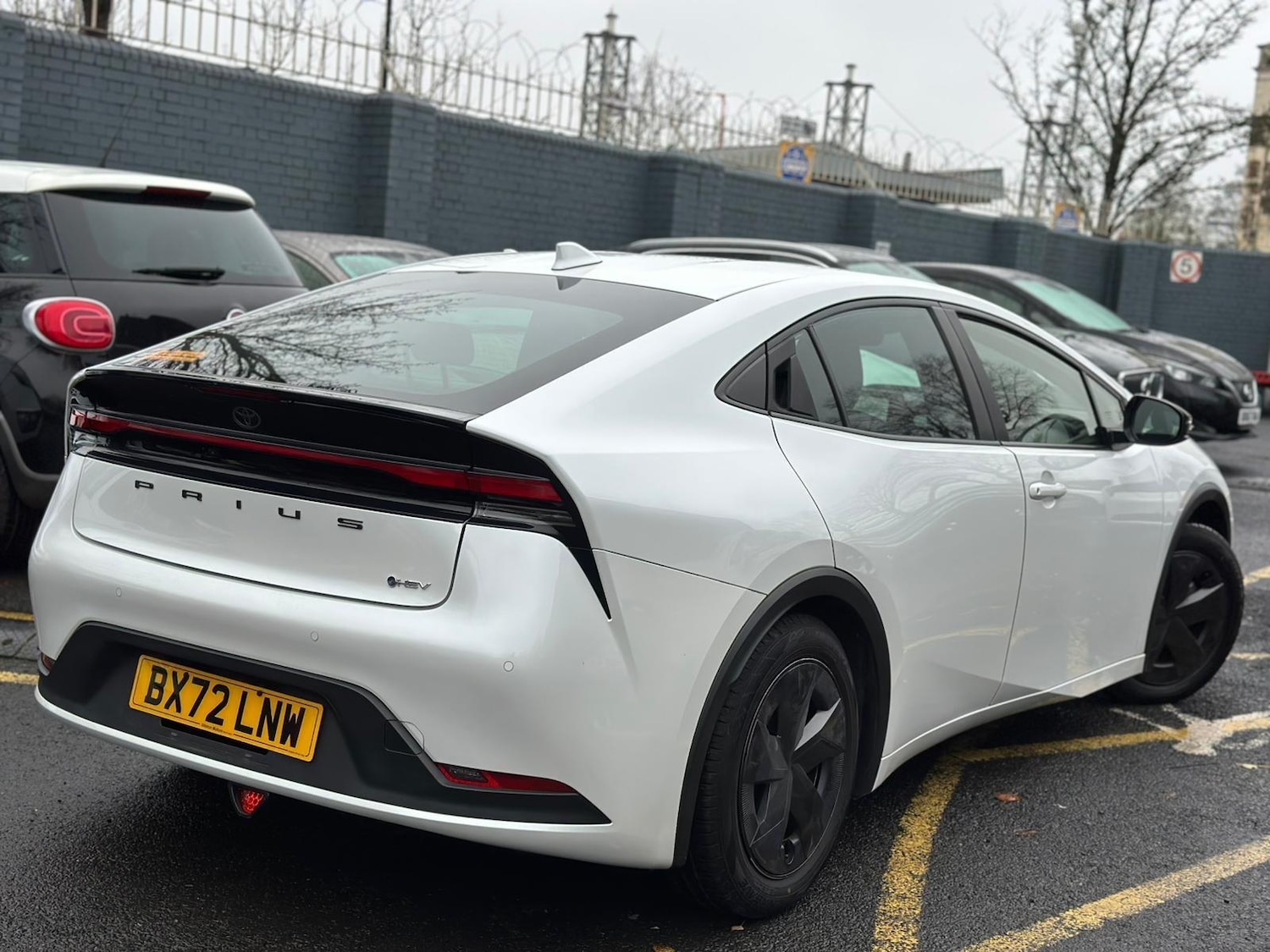 Used Toyota Prius 2025 for sale - 77386705: Photo 4