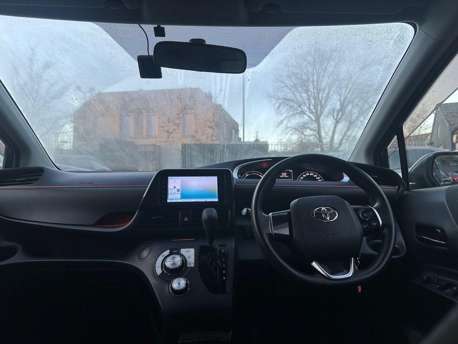 Used Toyota Sienta 2025 for sale - 77084401: Photo 19