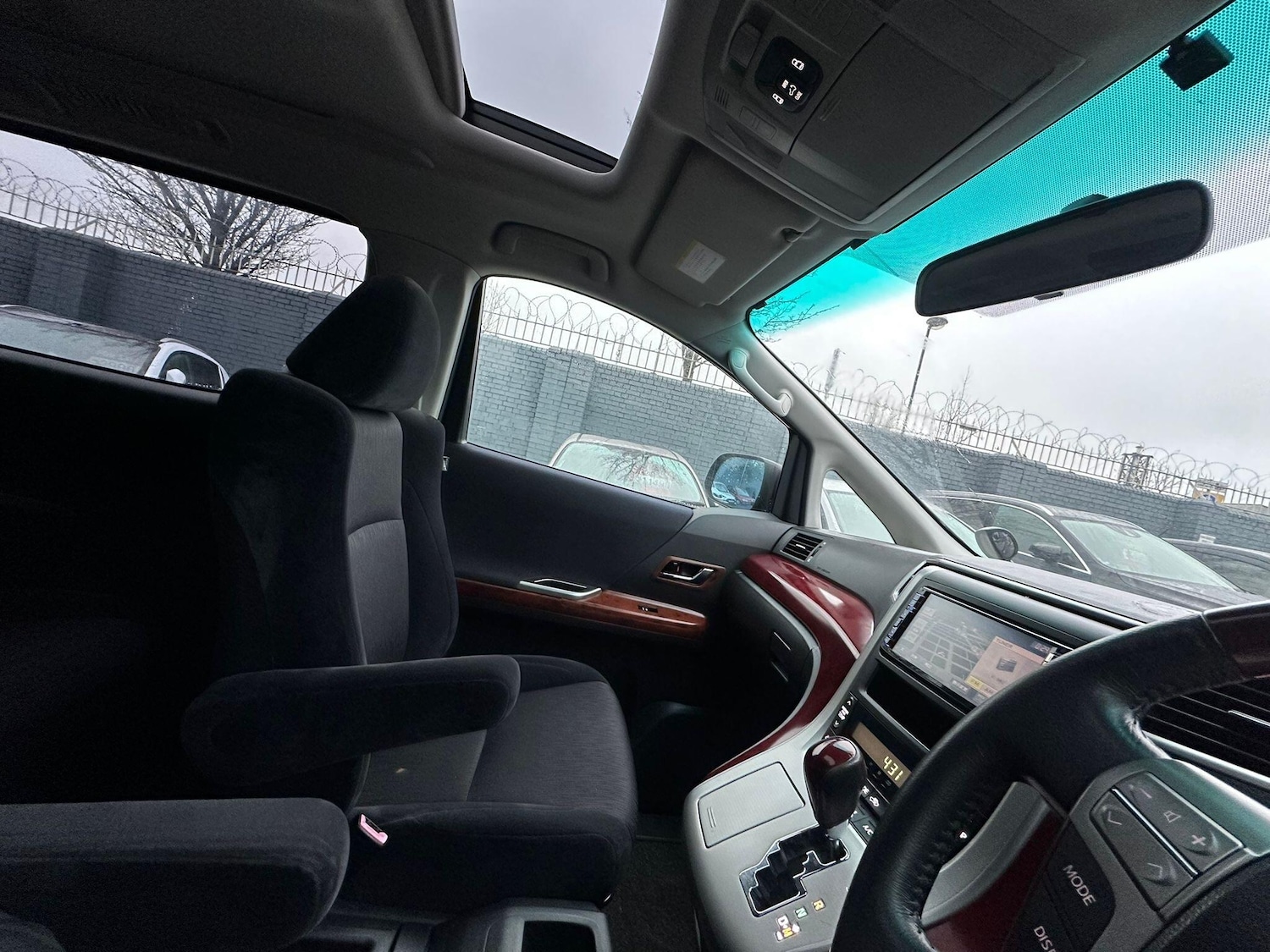 Used Toyota Alphard 2025 for sale - 76607114: Photo 12