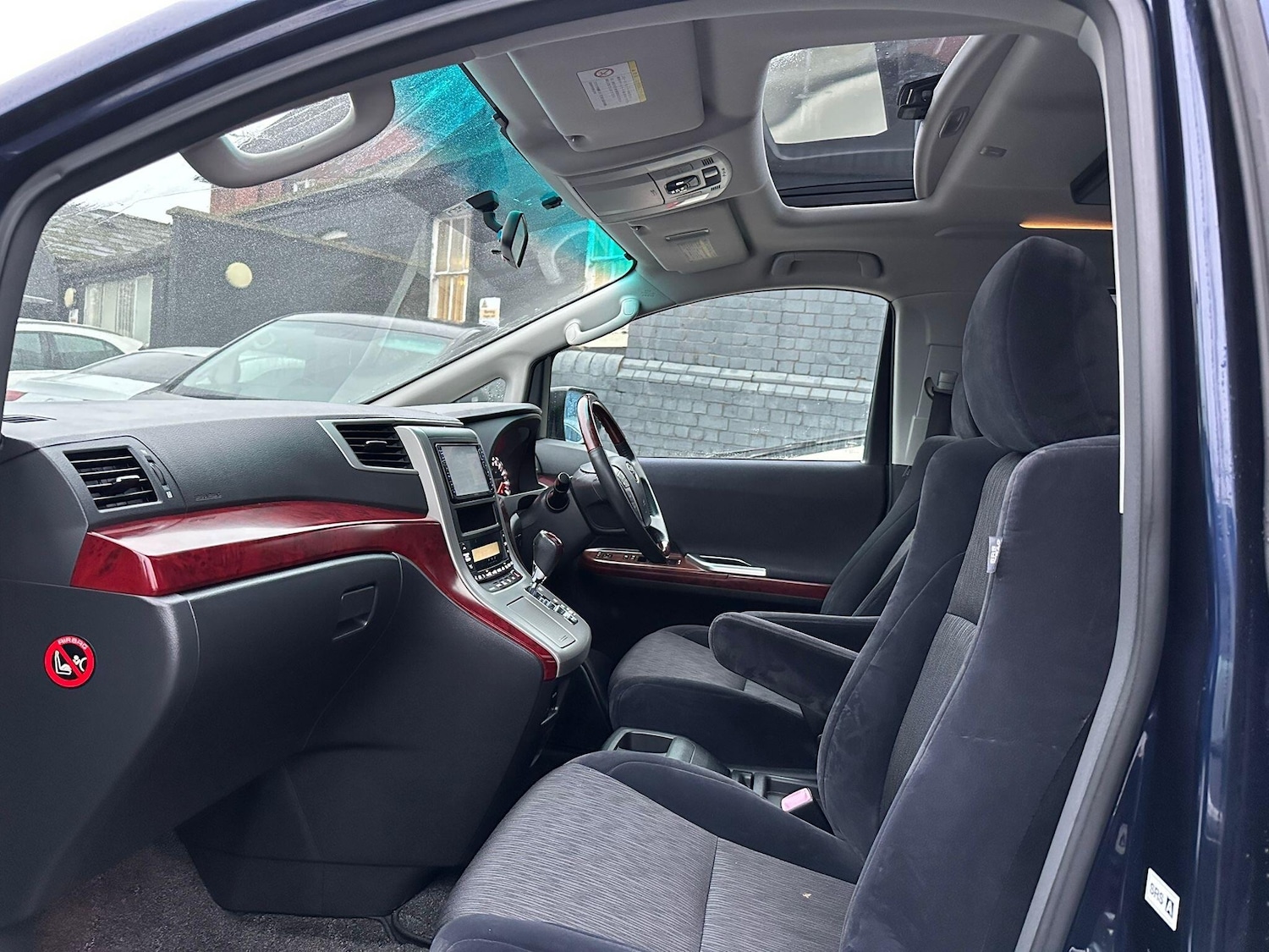 Used Toyota Alphard 2025 for sale - 76607114: Photo 16