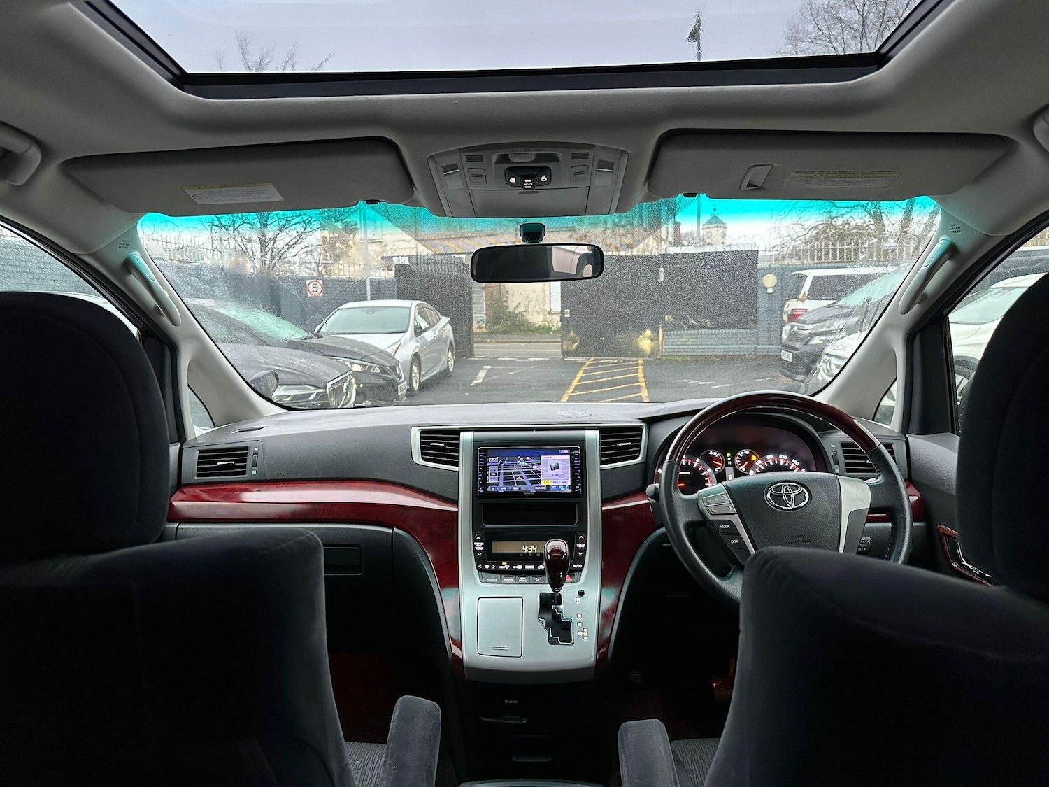 Used Toyota Alphard 2025 for sale - 76607114: Photo 17