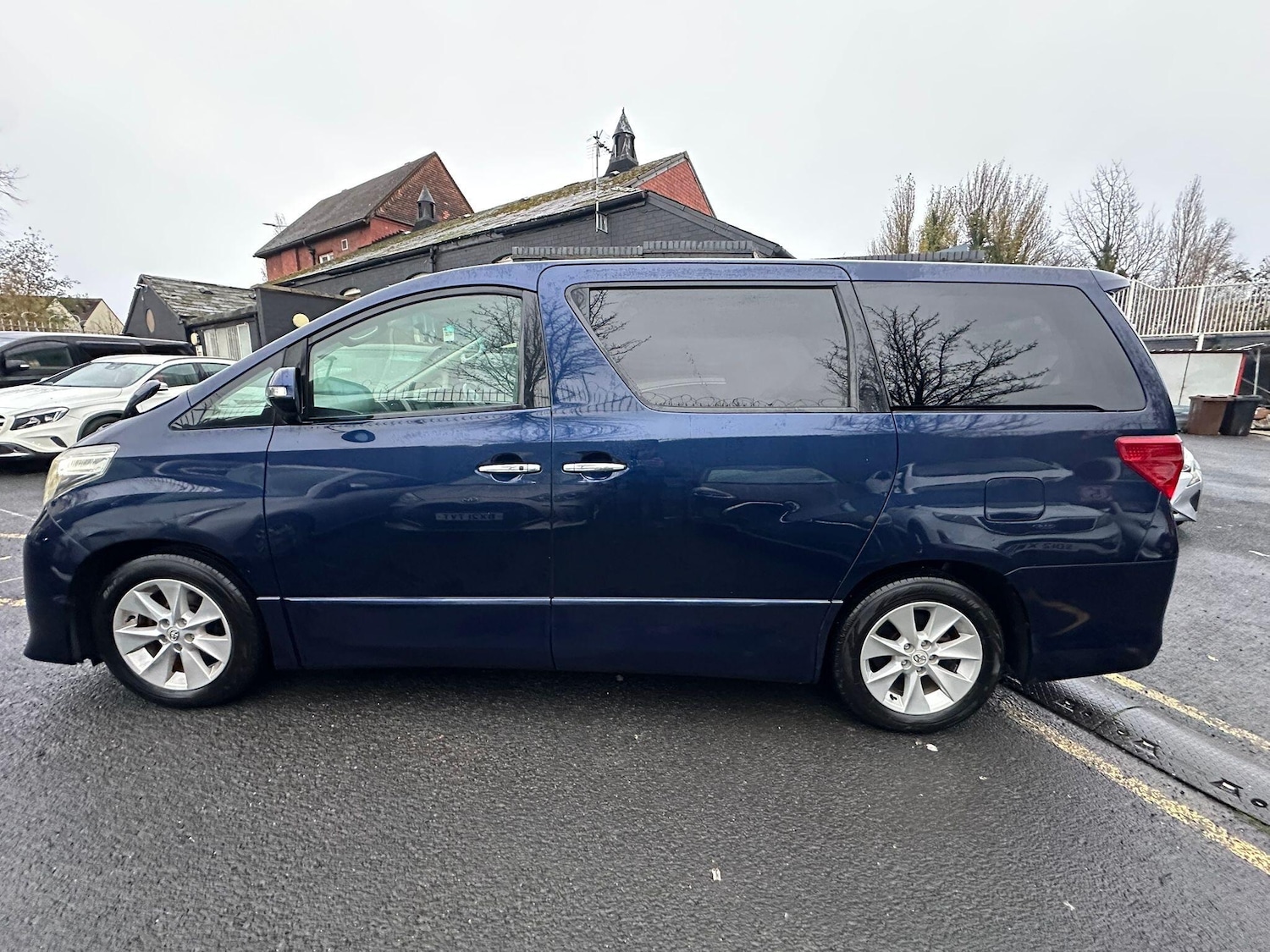 Used Toyota Alphard 2025 for sale - 76607114: Photo 5