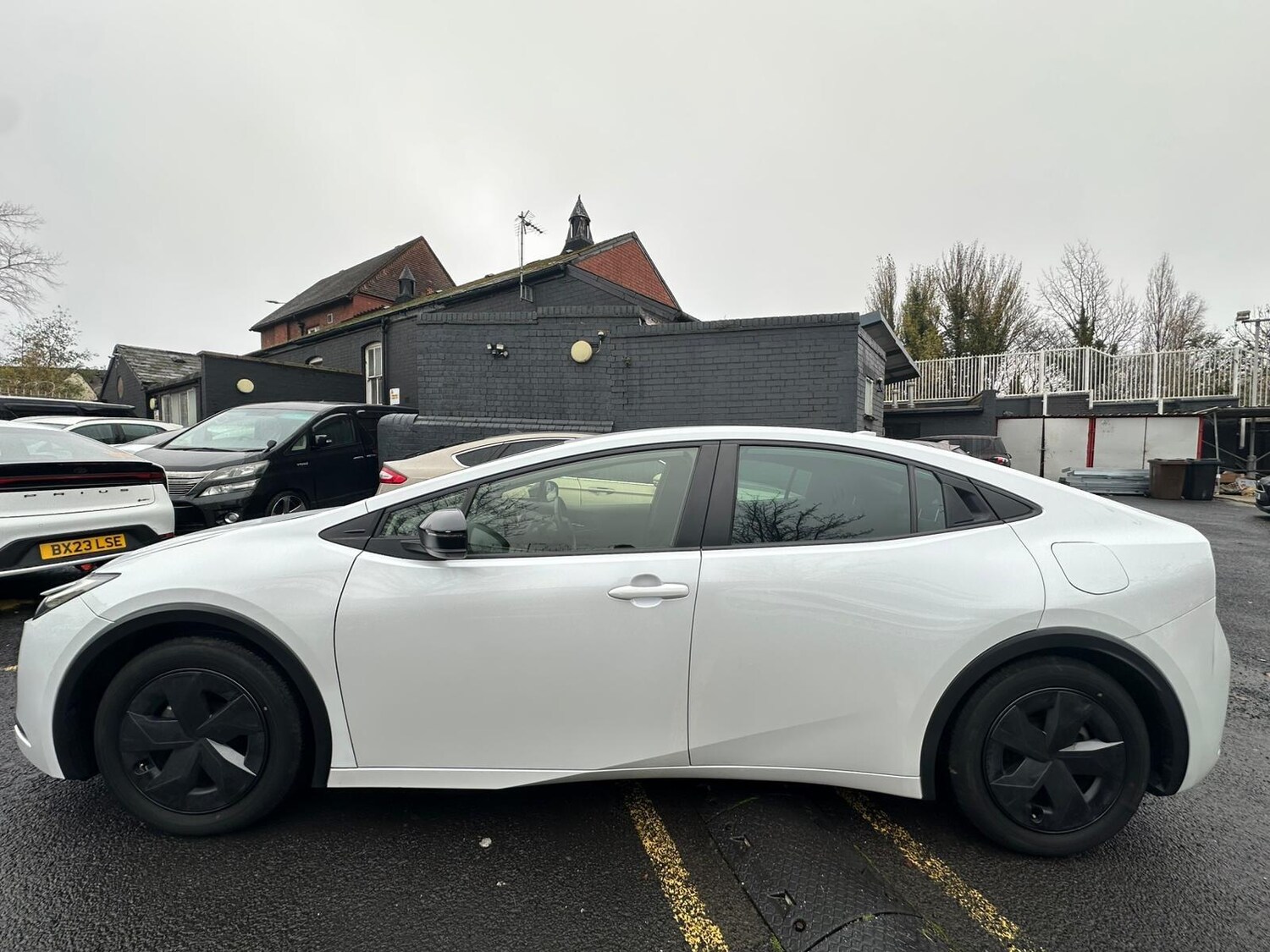 Used Toyota Prius for sale - 77823810: Photo 6