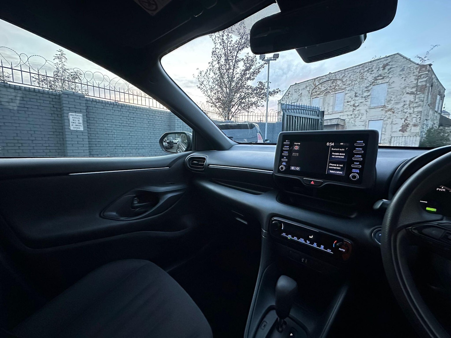 Used Toyota Yaris for sale - 76476436: Photo 12