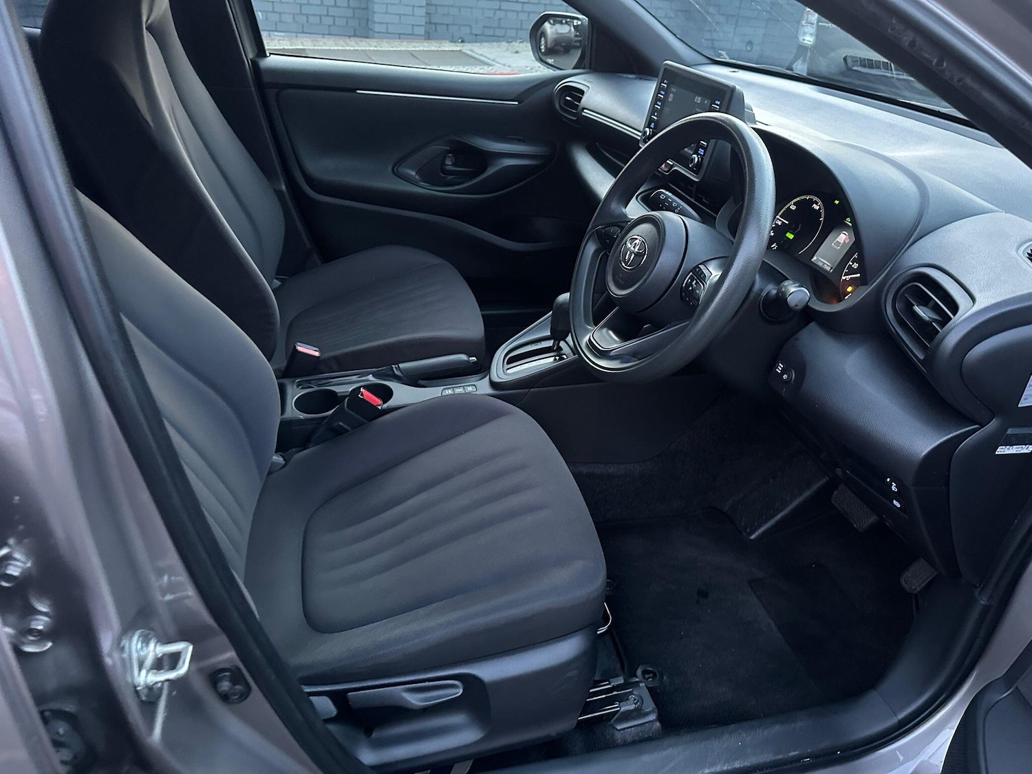 Used Toyota Yaris for sale - 76476436: Photo 13