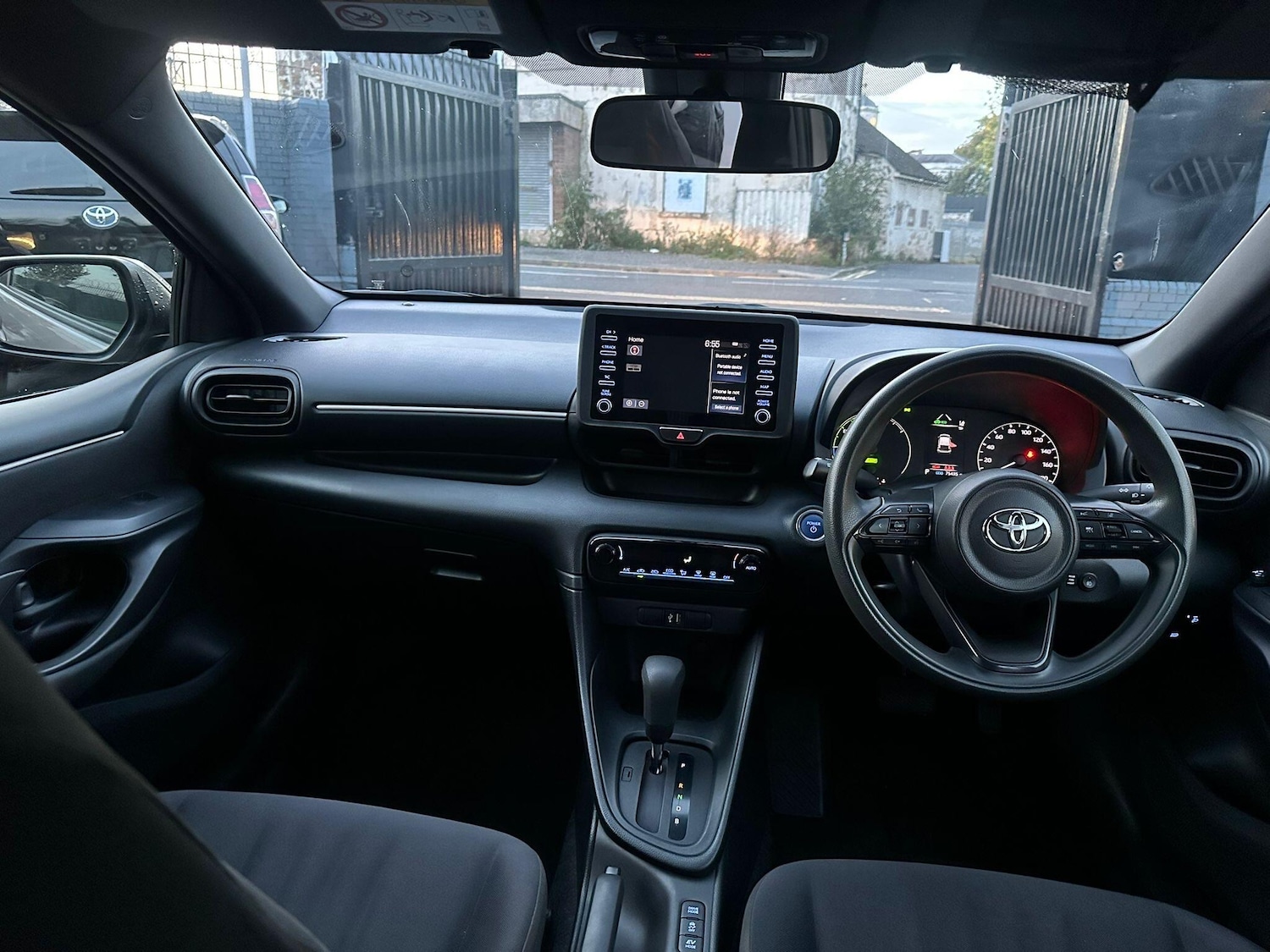 Used Toyota Yaris for sale - 76476436: Photo 15