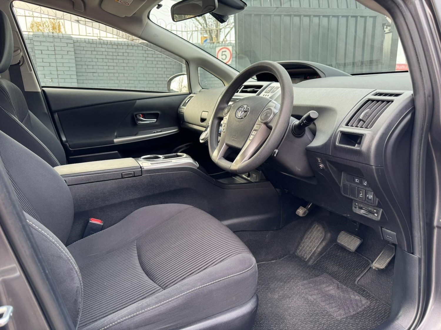 Used Toyota Prius+ 2025 for sale - 76991697: Photo 13