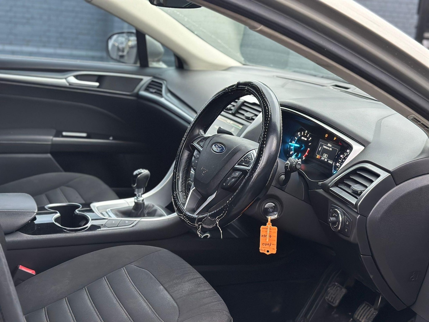 Used Ford Mondeo 2015 for sale - 76988486: Photo 10