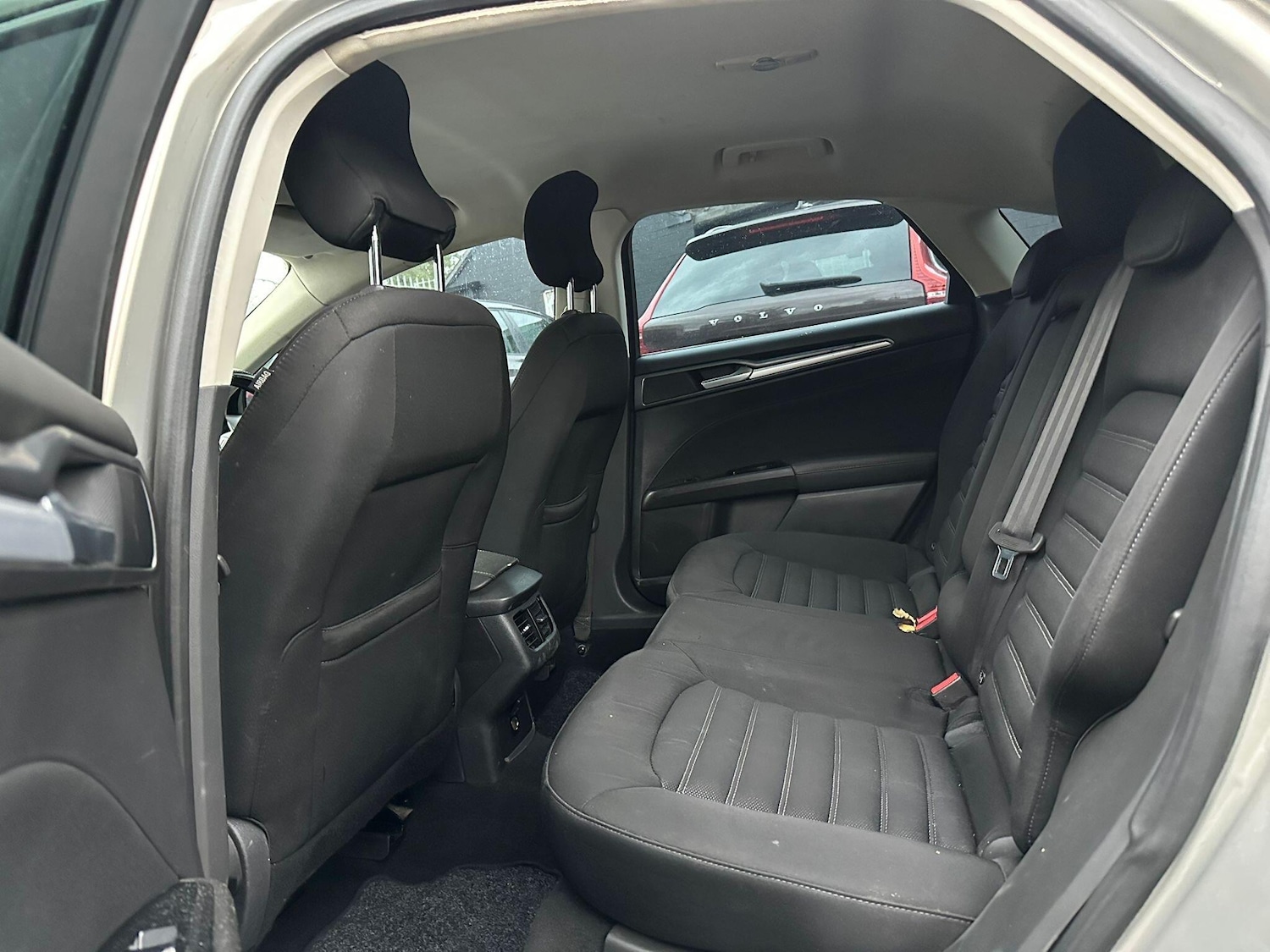 Used Ford Mondeo 2015 for sale - 76988486: Photo 14