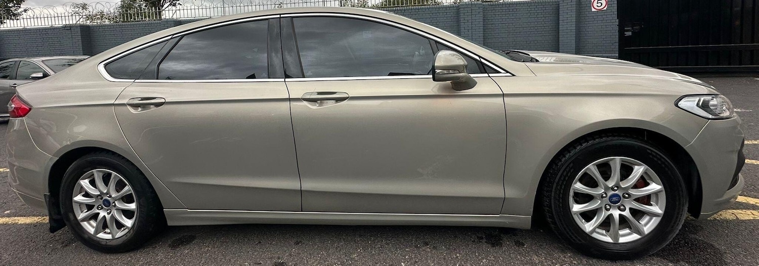 Used Ford Mondeo 2015 for sale - 76988486: Photo 4