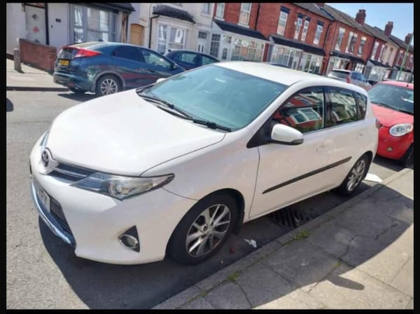 Used Toyota Auris 2013 for sale - 75707897: Photo 1
