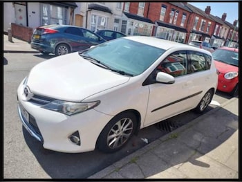Toyota - Auris