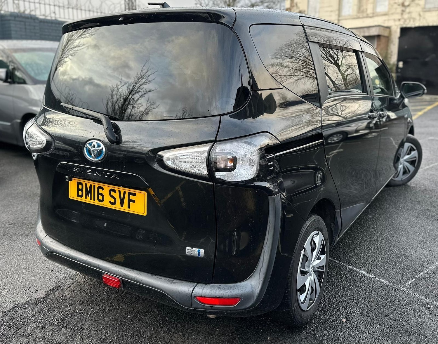 Used Toyota Sienta 2025 for sale - 77291758: Photo 4