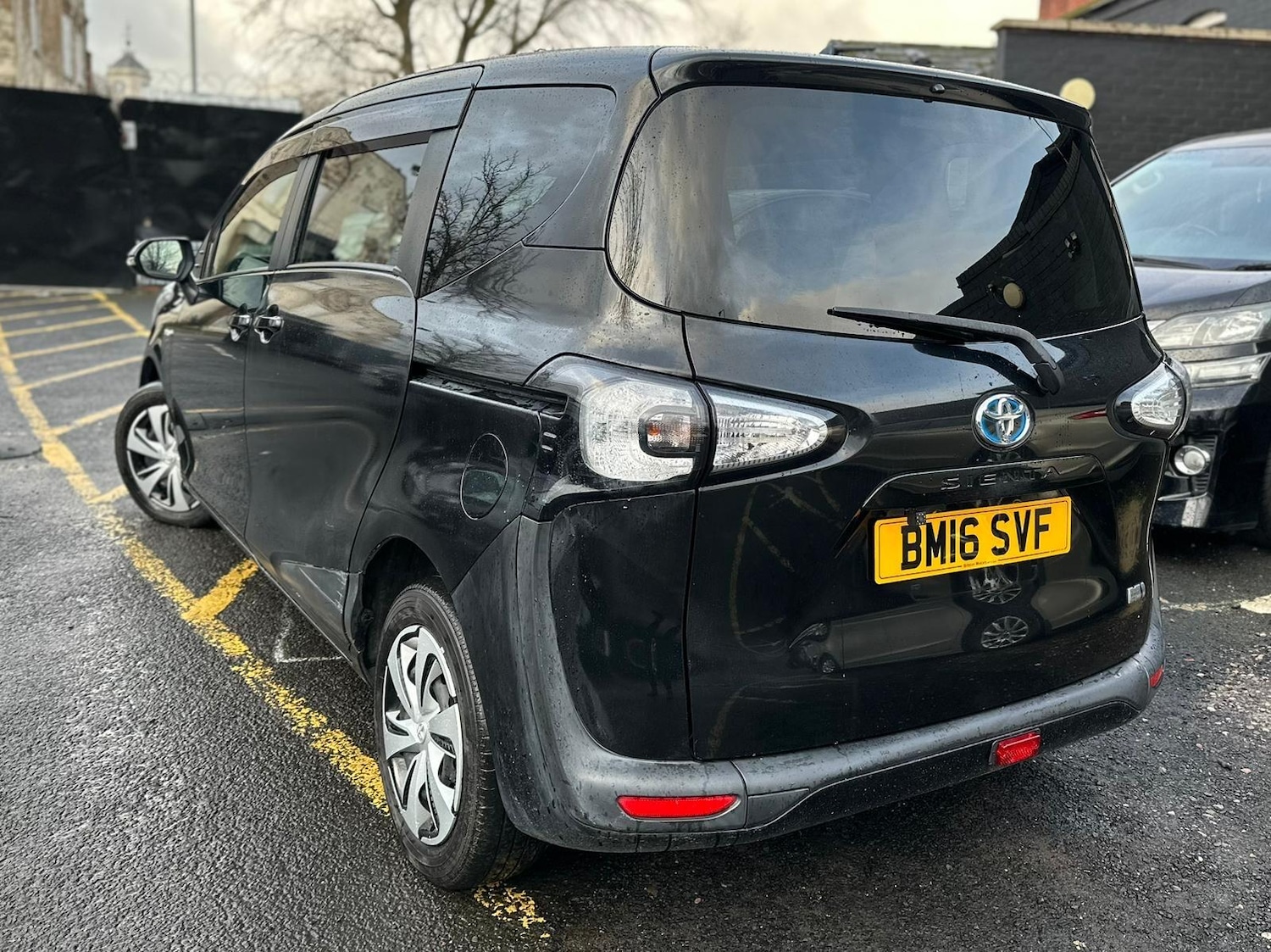 Used Toyota Sienta 2025 for sale - 77291758: Photo 5