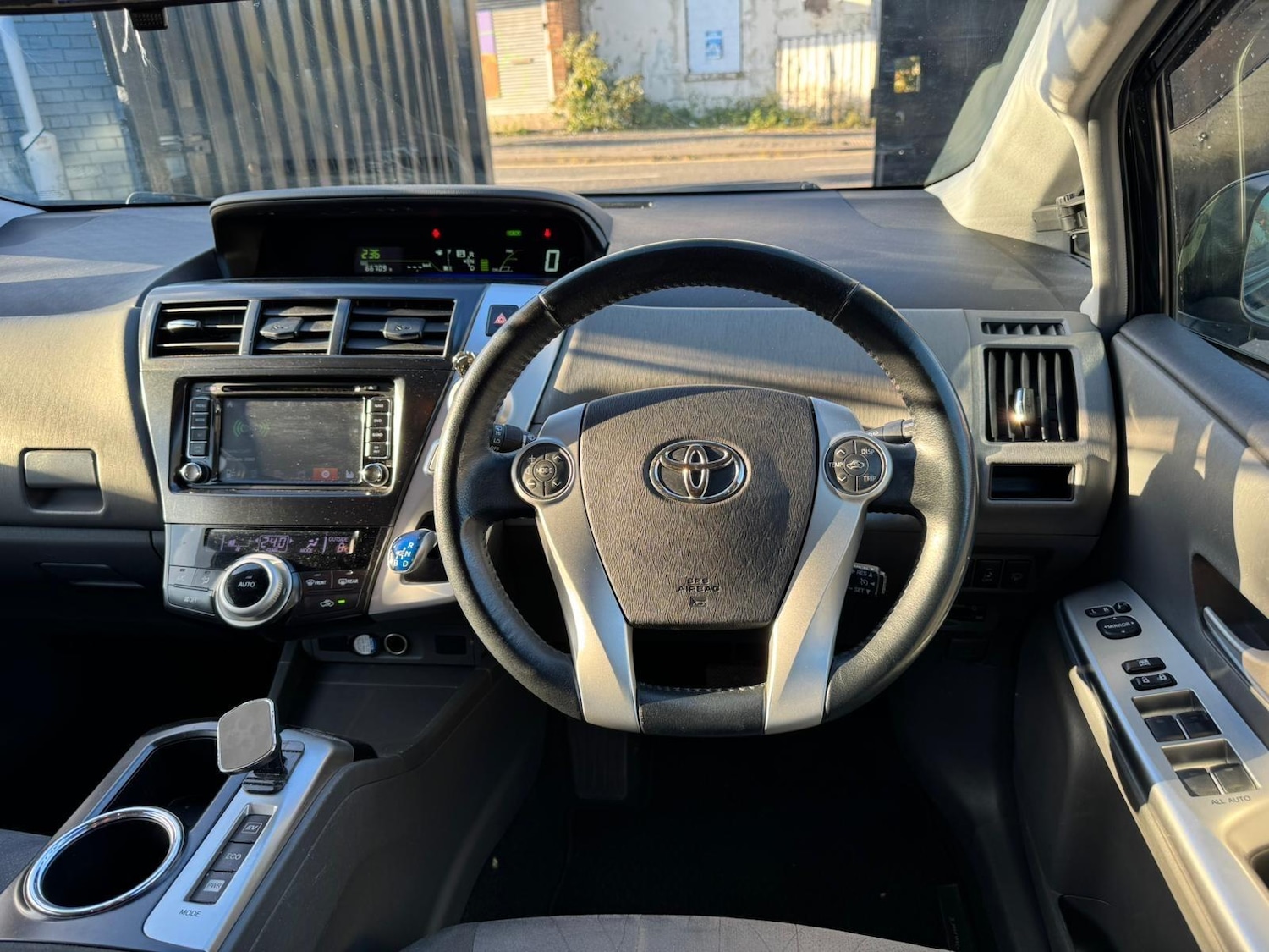 Used Toyota Prius 2021 for sale - 76446755: Photo 12