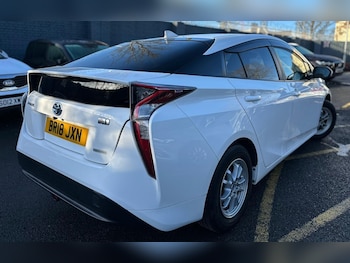 Used Toyota Prius 2018 for sale - 77016622: Photo