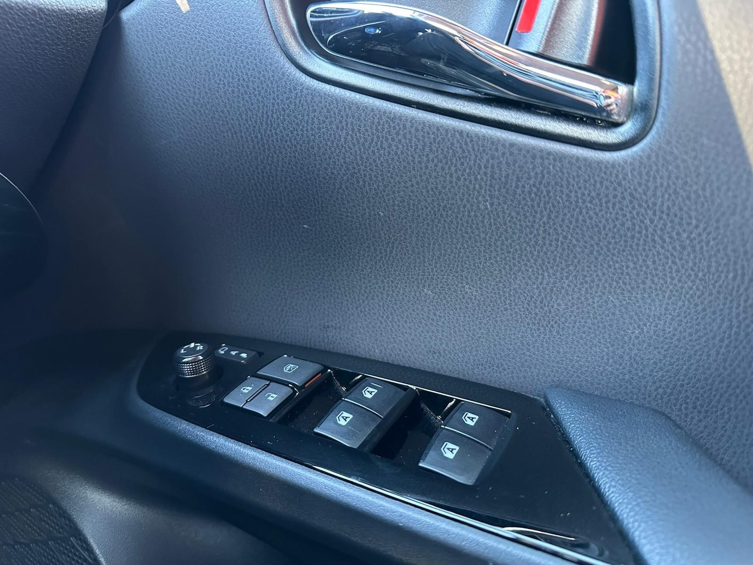 Used Toyota Prius for sale - 77016622: Photo 9