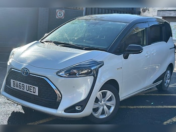 Used Toyota Sienta 2019 for sale - 76000606: Photo