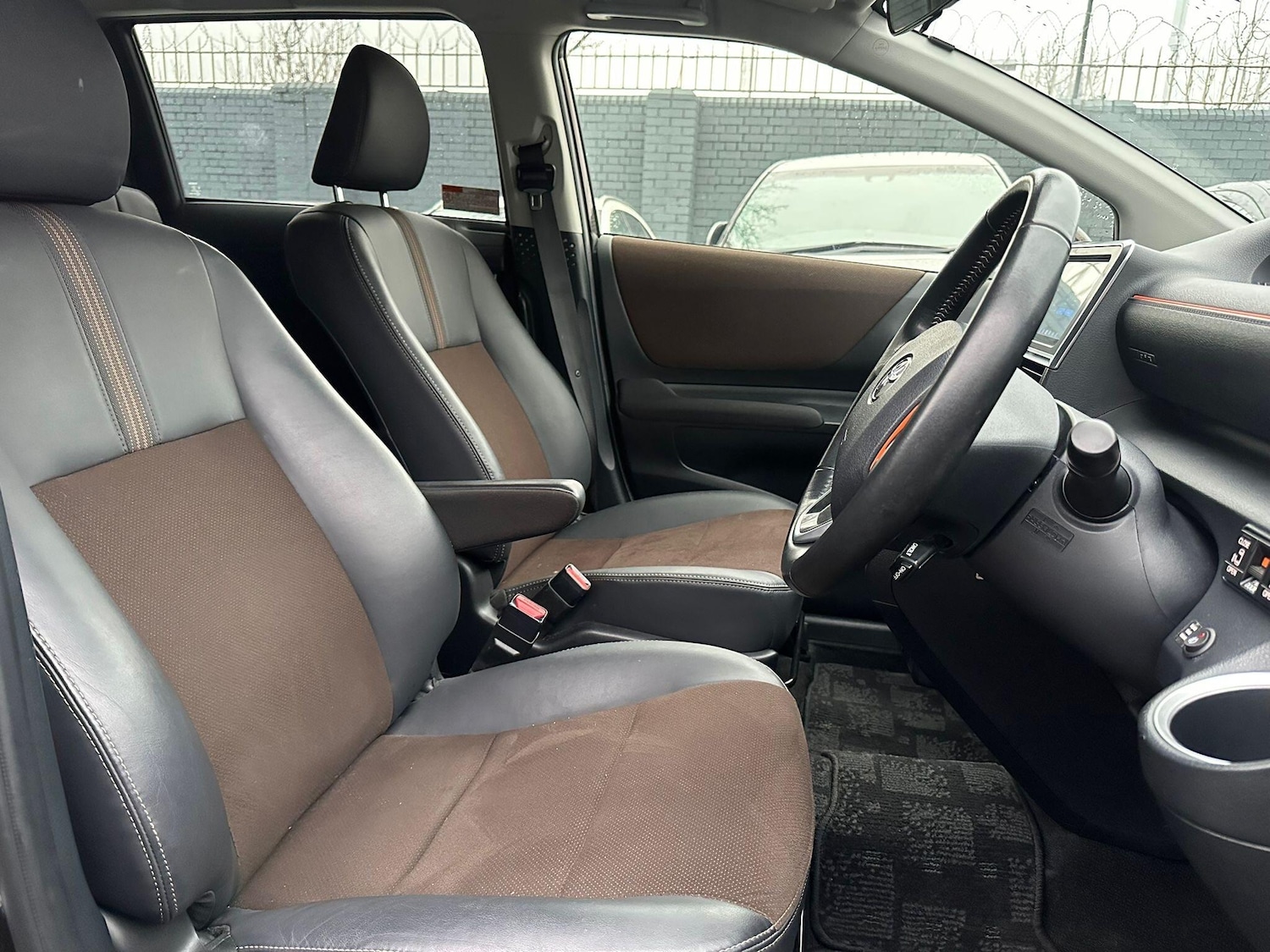 Used Toyota Sienta 2025 for sale - 78115073: Photo 17