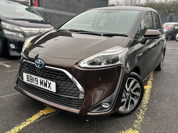 Toyota Sienta feature image