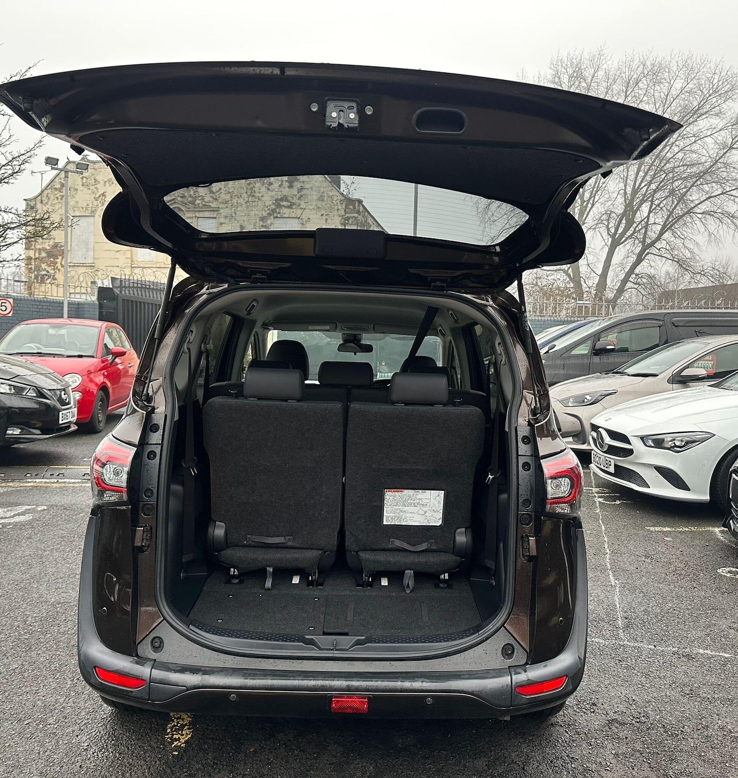 Used Toyota Sienta 2025 for sale - 78115073: Photo 21