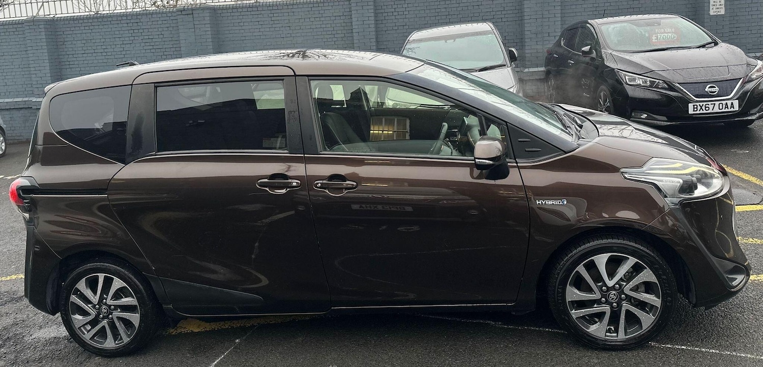 Used Toyota Sienta 2025 for sale - 78115073: Photo 8