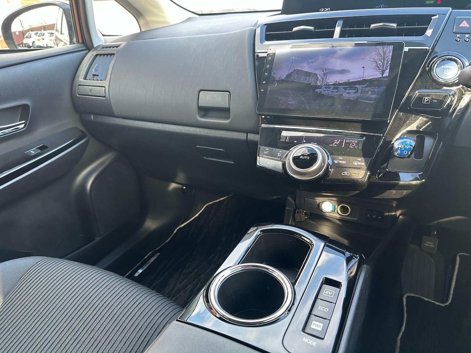 Used Toyota Prius+ for sale - 76476432: Photo 12