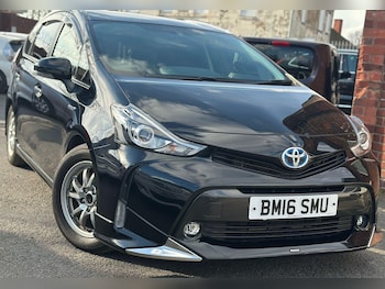 Used Toyota Prius+ 2016 for sale - 76476432: Photo