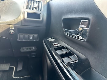 Used Toyota Prius+ 2016 for sale - 76476432: Photo