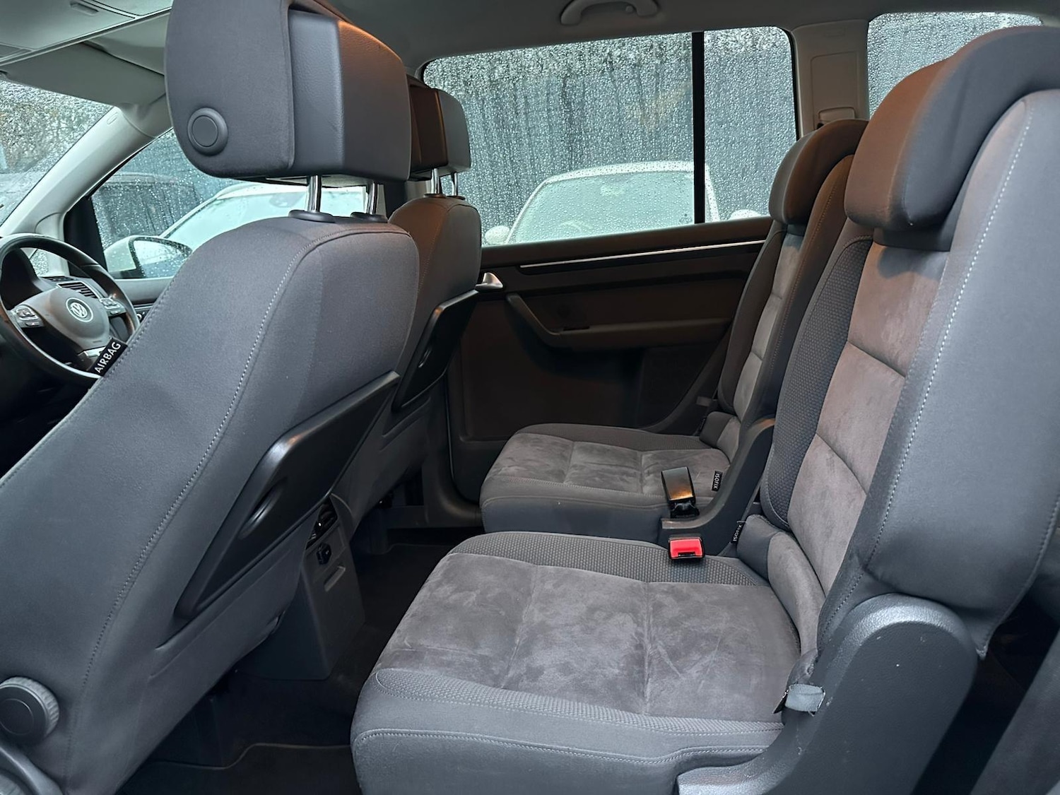 Used Volkswagen Touran for sale - 77537418: Photo 10