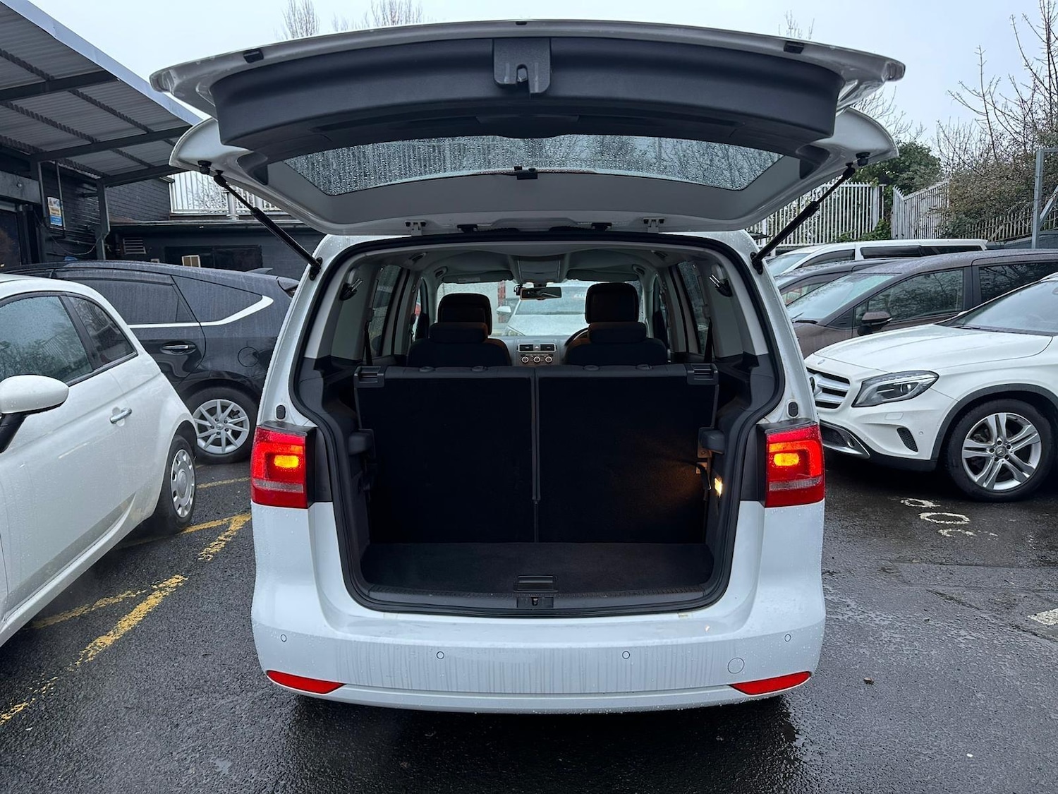 Used Volkswagen Touran for sale - 77537418: Photo 19