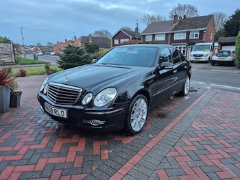 Used Mercedes-Benz E Class 2008 for sale - 79543866: Photo