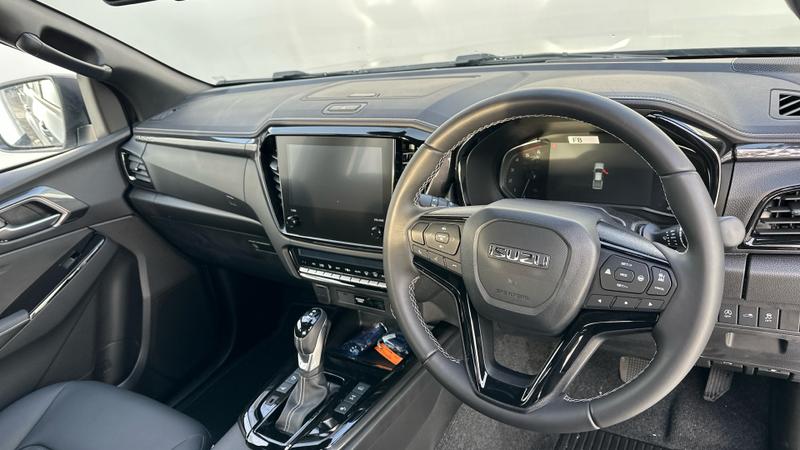 Used Isuzu D-Max 2025 for sale - 77138218: Photo 2