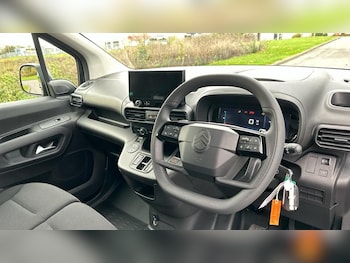 Used Citroen Berlingo 2025 for sale - 76244788: Photo