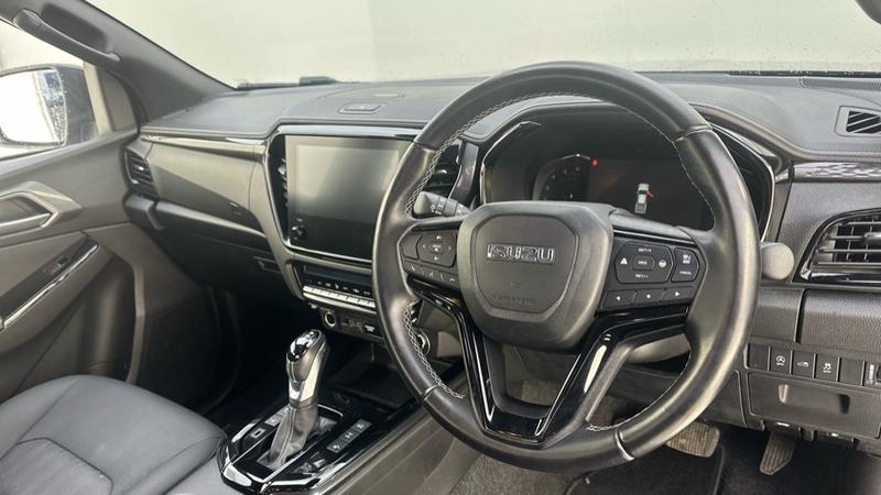 Used Isuzu D-Max 2024 for sale - 77804427: Photo 2