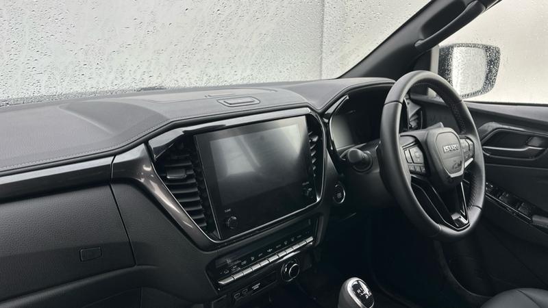 Used Isuzu D-Max 2025 for sale - 76866931: Photo 11