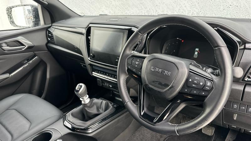 Used Isuzu D-Max 2025 for sale - 76866931: Photo 2