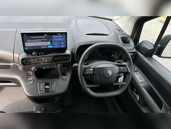 Used Citroen Berlingo 2025 for sale - 76355516: Photo