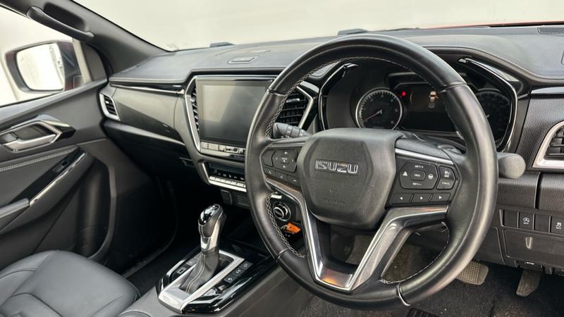 Used Isuzu D-Max 2024 for sale - 77110131: Photo 2